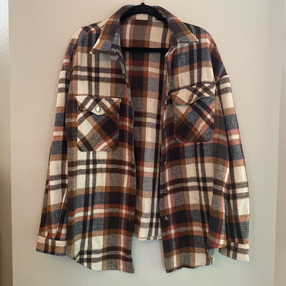 Jackets & Blazers - NWOT Button Up Plaid Jacket (100% Polyester)